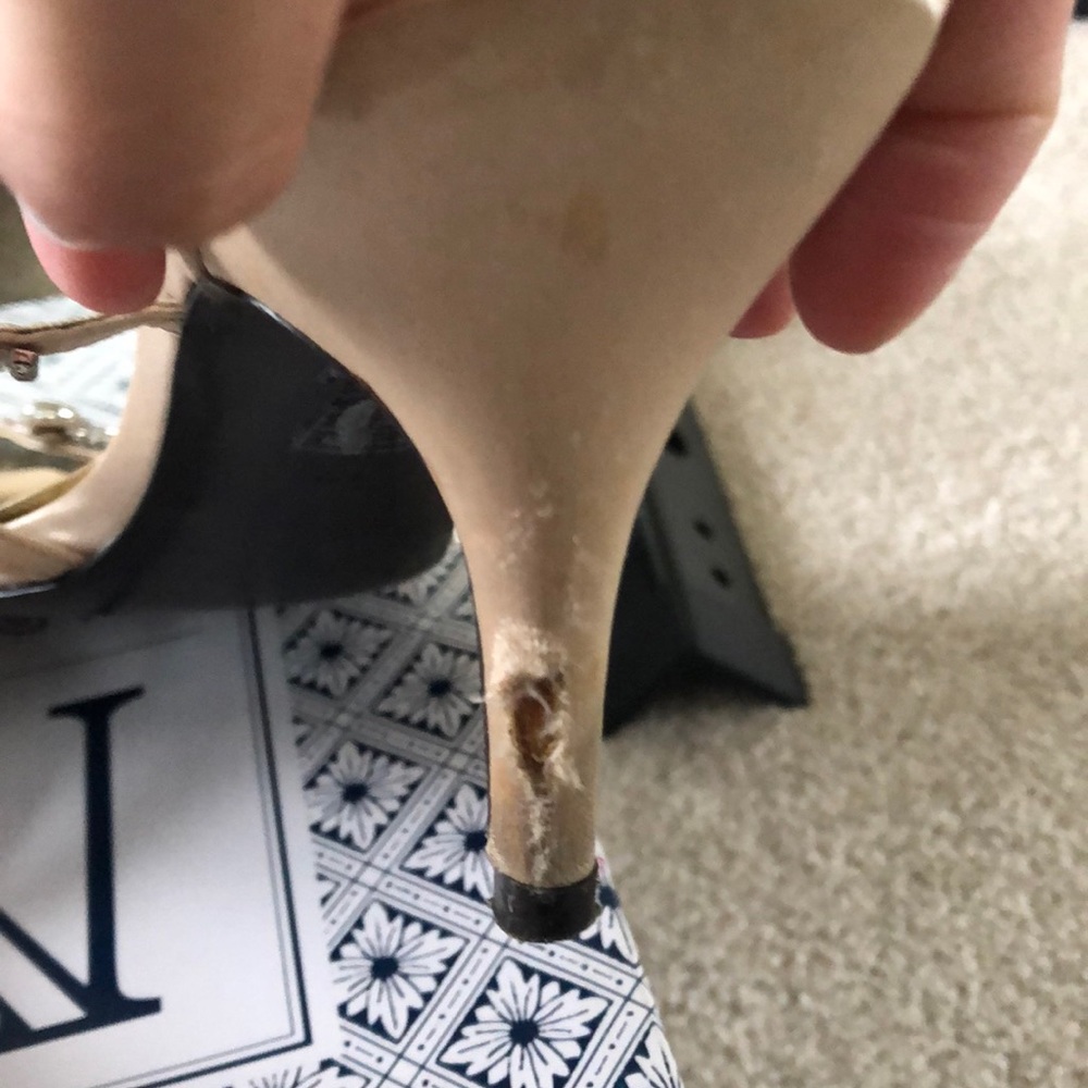 Ivory heels - Picture 6 of 8